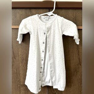 ✨EUC Kissy Kissy Converter Gown✨